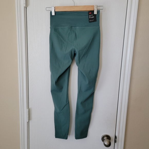 New Balance High Rise 7/8 Tight - Picture 3 of 9